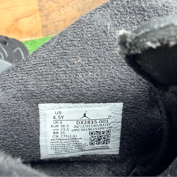 Air Jordan 6 - Size 4.5Y/6W - Retro Mid Chrome DX2835-001 - Picture 6 of 6